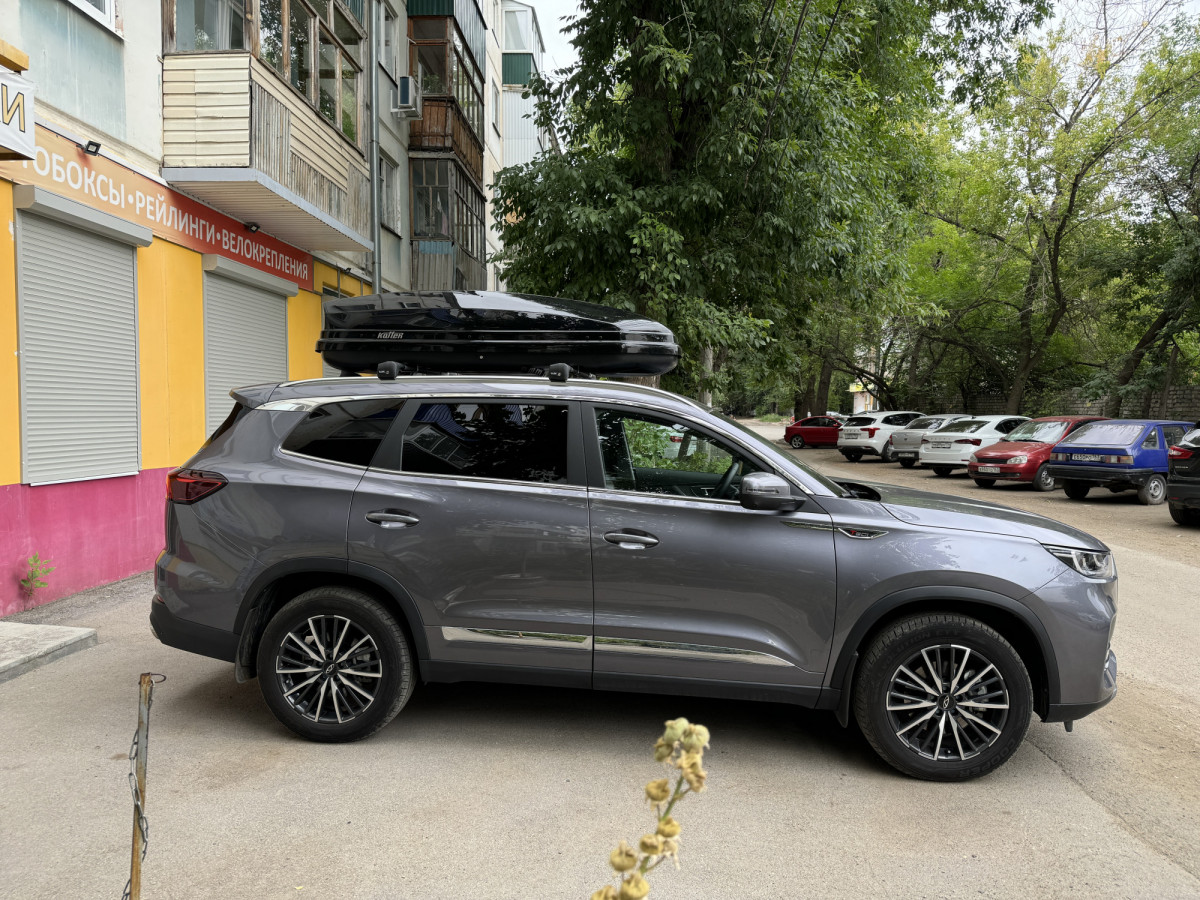 Автобокс Koffer 480 черный глянец Автобокс Koffer 480 черный глянец