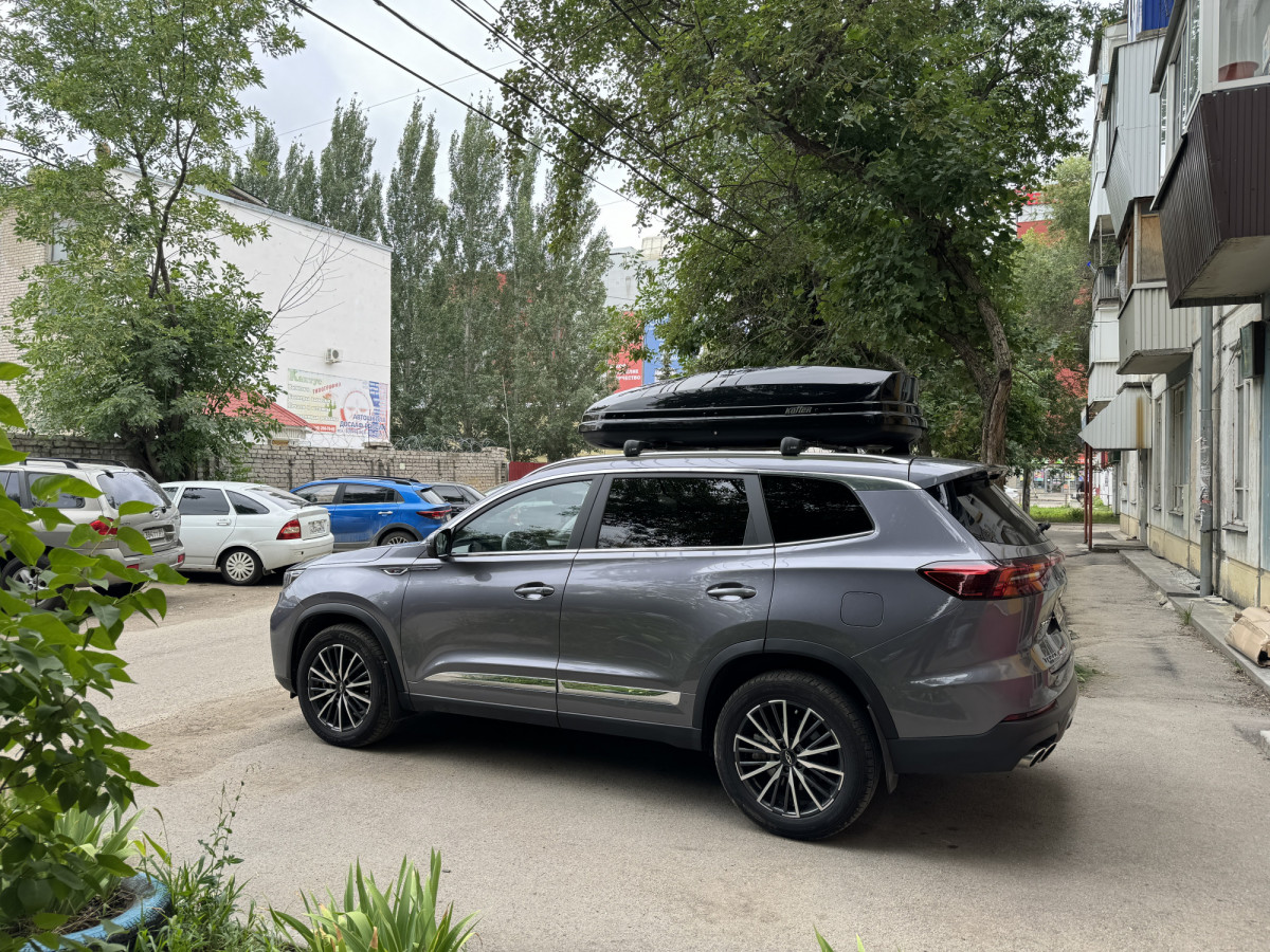 Автобокс Koffer 480 черный глянец Автобокс Koffer 480 черный глянец